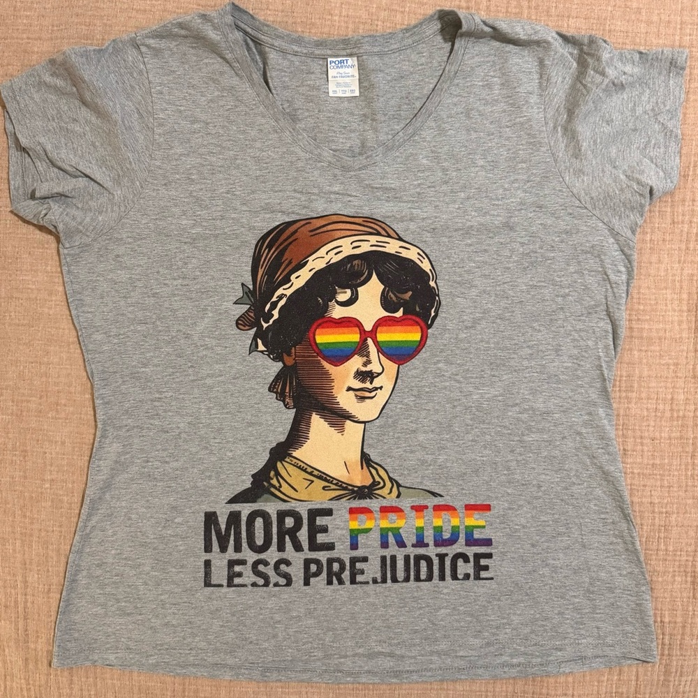 Jane Austen “More Pride Less Prejudice” v-neck t-shirt 2XL XXL